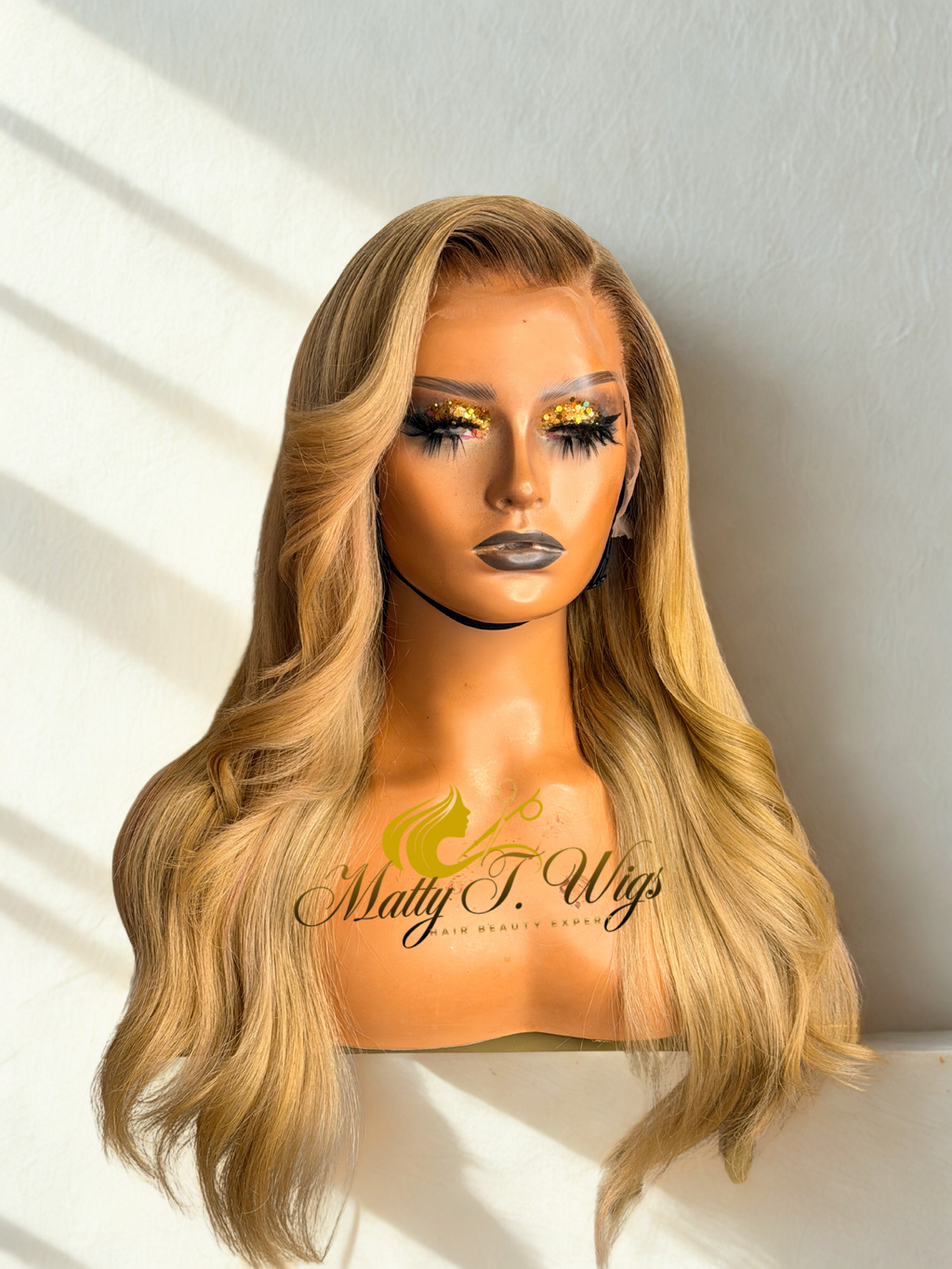Ciara Ash Blond Wig