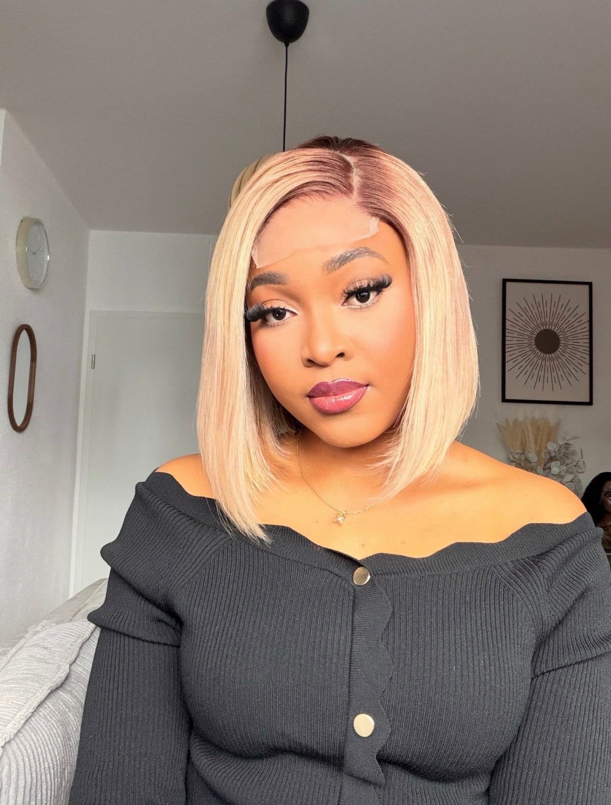 Blondasse-bob wig Ash blond 4x4 closure