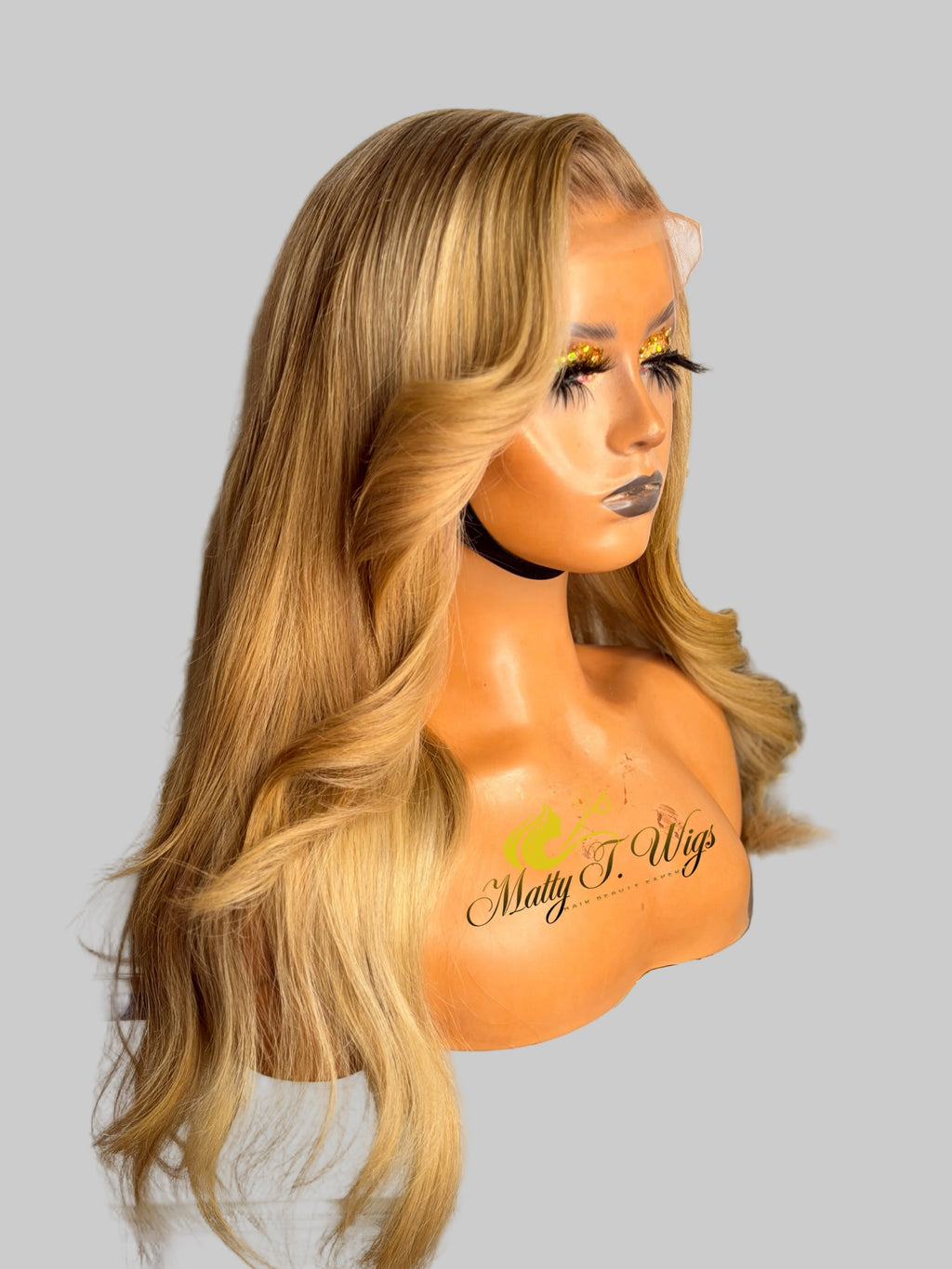 Ciara Ash Blond Wig