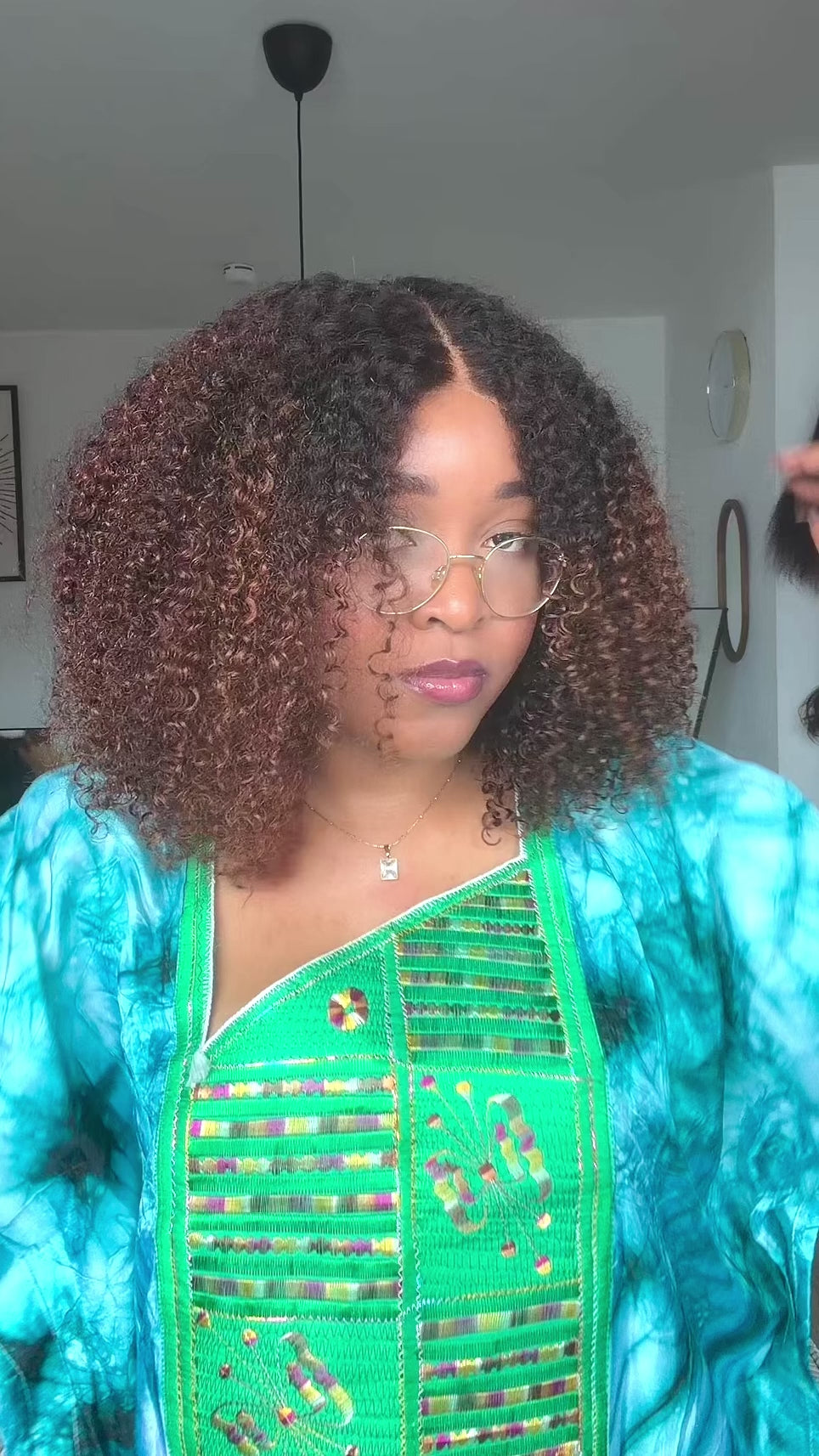 Diva-Kinky curly brown Wig HD closure